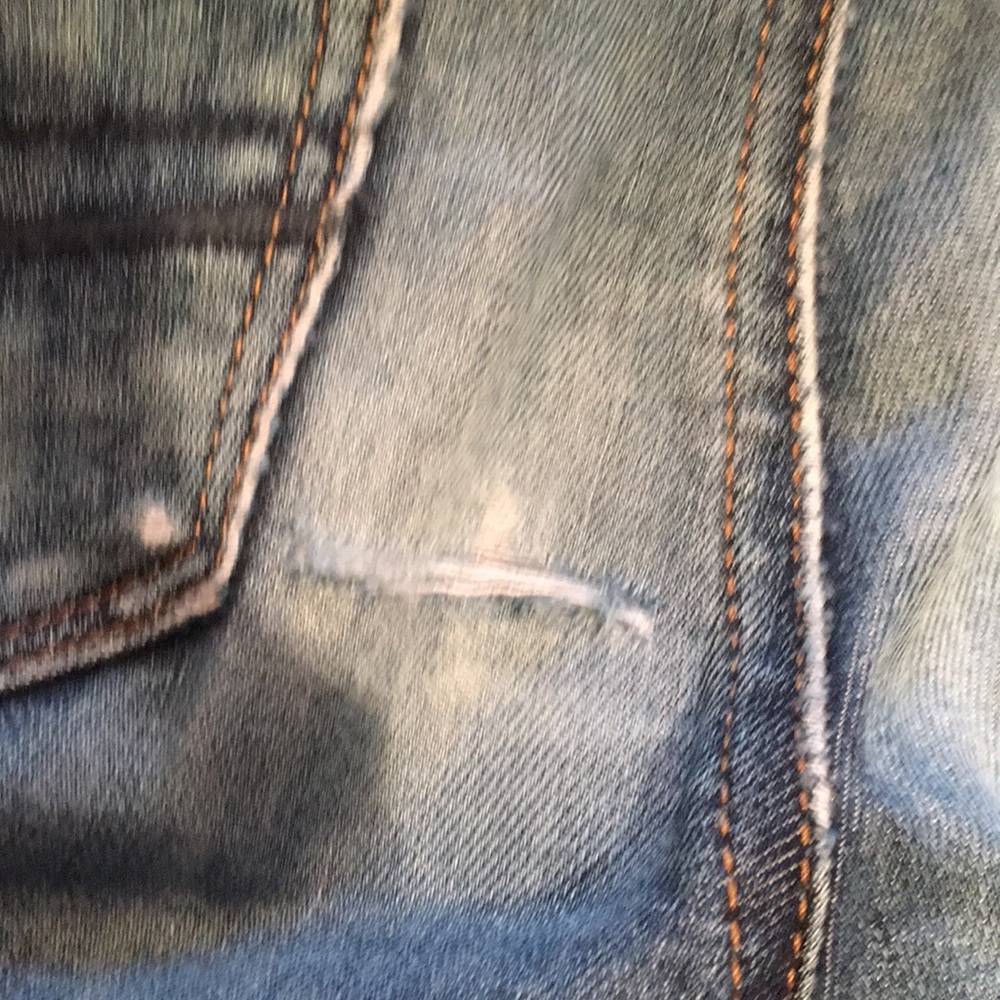 ripped jeans - Picture 3 of 4